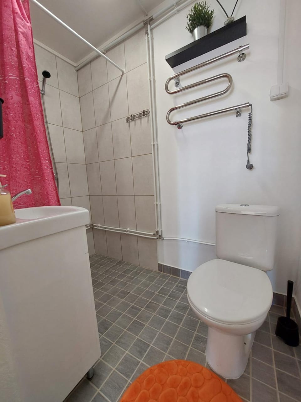 Shower, Toilet, Bathroom