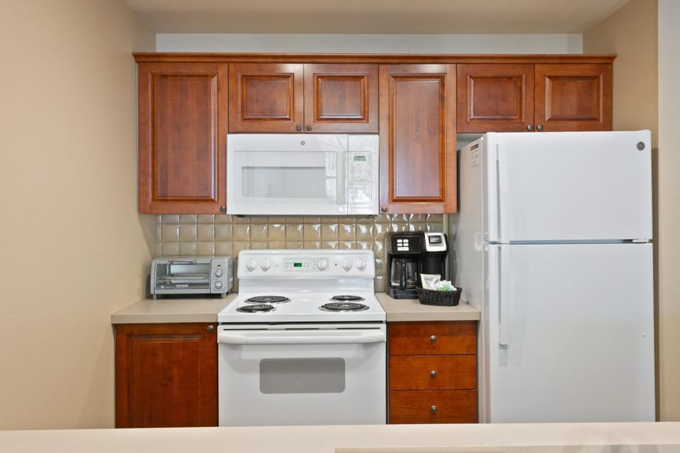 3506 - One Bedroom Den Standard Powderhorn Lodge condo Apartment in Utah