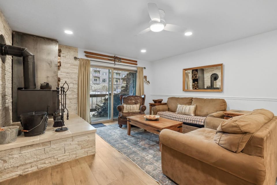 Luxury at Altitude – Base Camp 2 Bedroom condo Apartment in Kirkwood