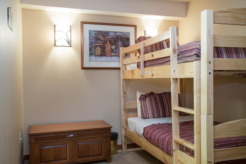 3406 - One Bedroom Den Standard Powderhorn Lodge condo Apartment in Utah