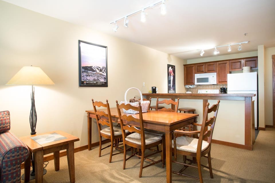 3406 - One Bedroom Den Standard Powderhorn Lodge condo Apartment in Utah