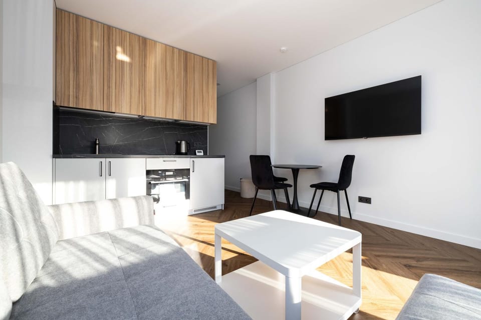 Kitchen or kitchenette, Living room
