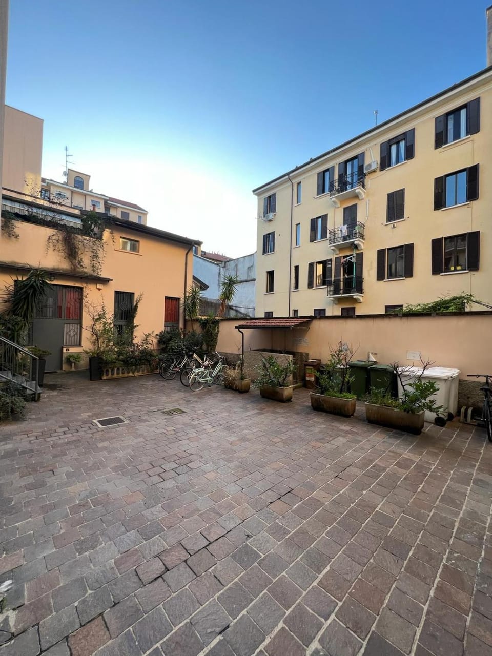 Property building, Day