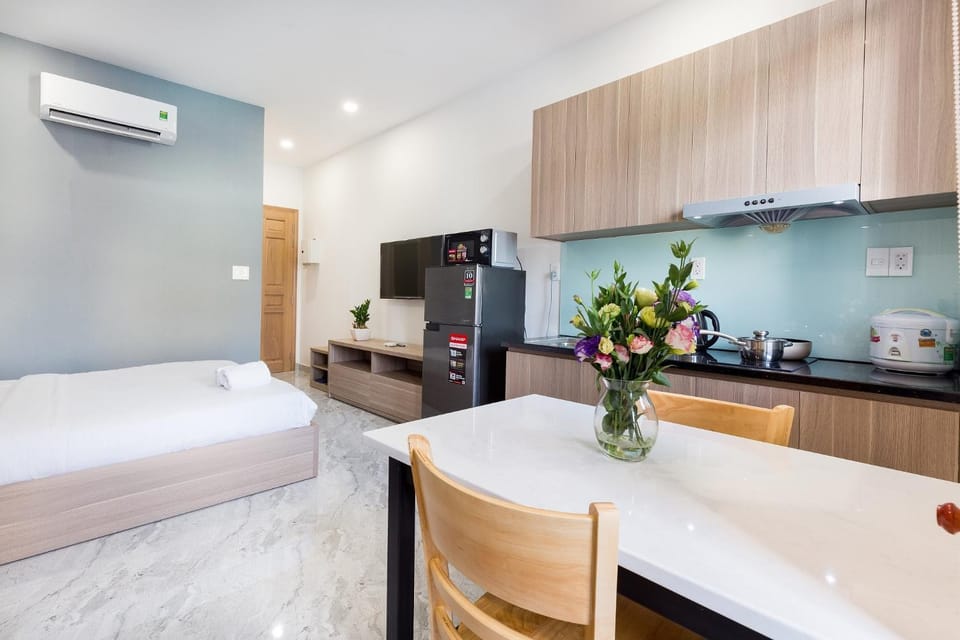 Kitchen or kitchenette, Bedroom, minibar, oven, air conditioner
