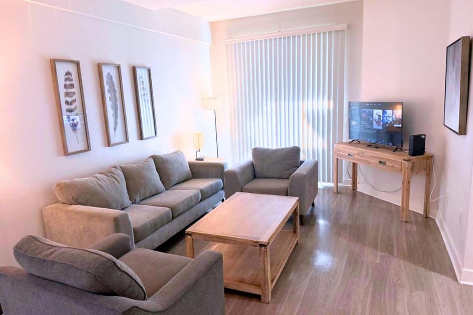 Luxury Apartment on Wilshire Corridor (L09) Apartment in Westwood