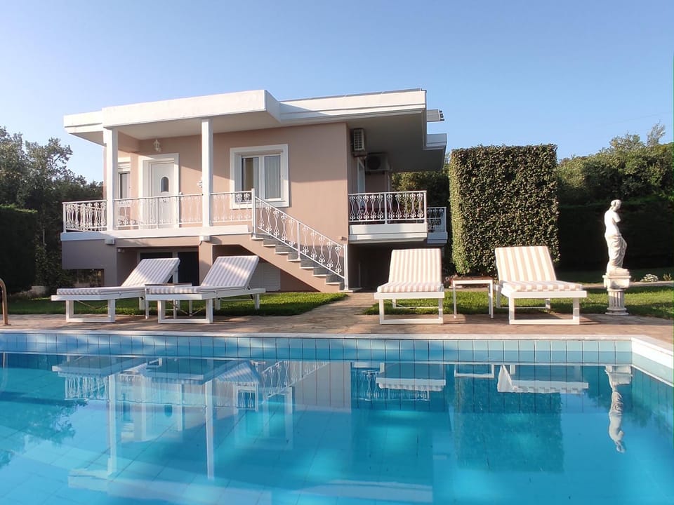 Property building, Swimming pool