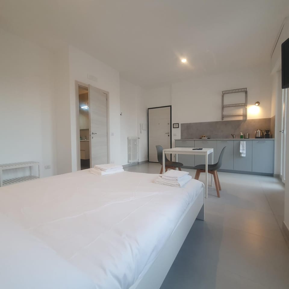 Bed, Kitchen or kitchenette, Photo of the whole room
