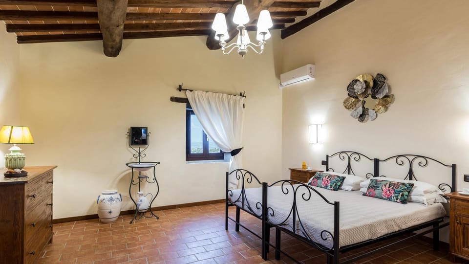 VILLA LE TORNAIE 14, Emma Villas Villa in Tuscany
