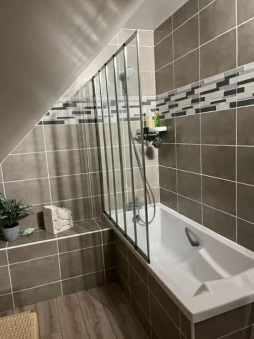 Bathroom, Bath