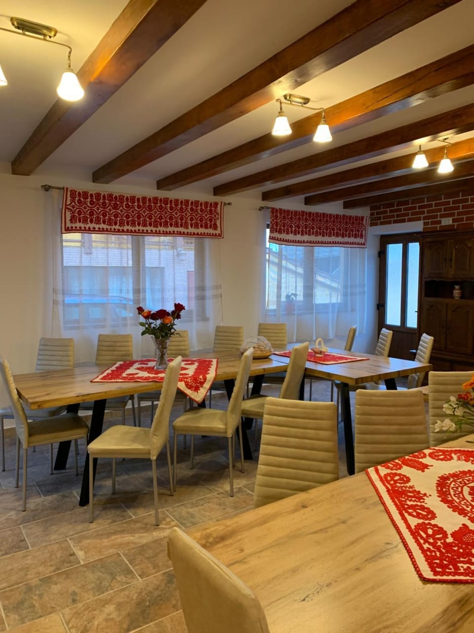 Casa Lenke Bed and Breakfast in Brașov County