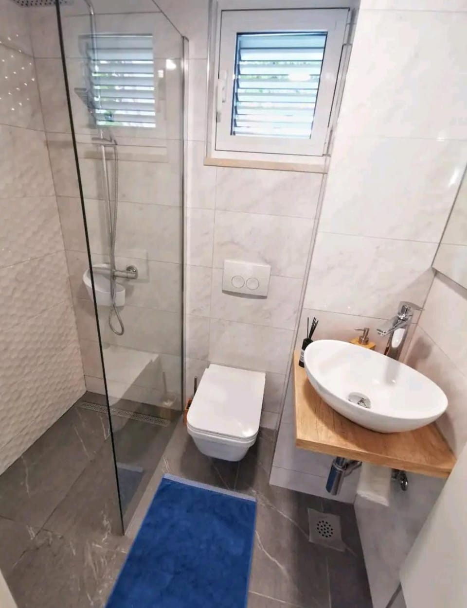 4M studios Above Sunset Beach Apartment in Dubrovnik