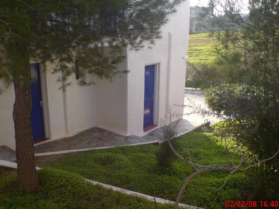 Facade/entrance, Garden