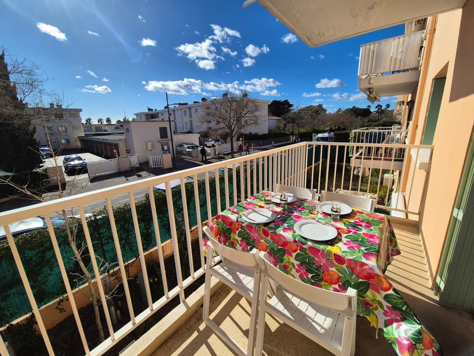 Day, Balcony/Terrace, Dining area