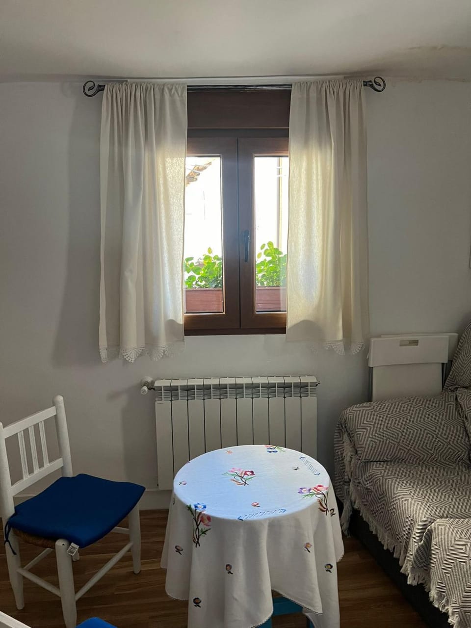 LA GOLONDRINA Apartment in Candeleda