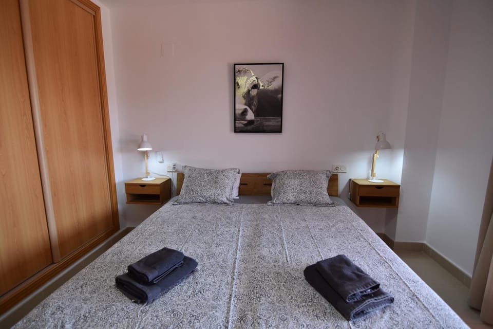 Bed, Bedroom
