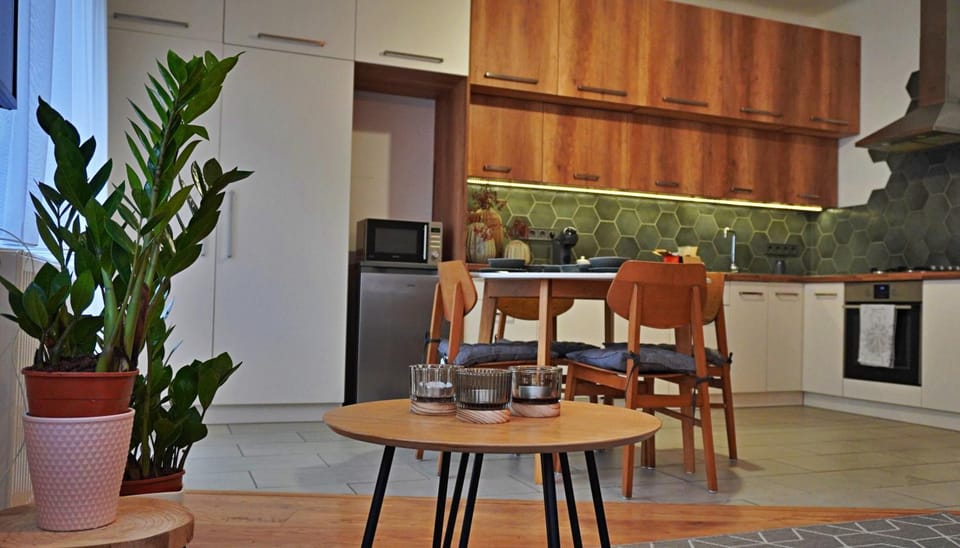 Főtér Apartman Apartment in Hungary