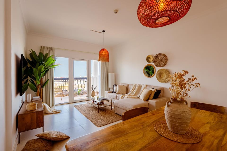 Voyage One-bedroom Retreat At Ansam Apartment in Abu Dhabi