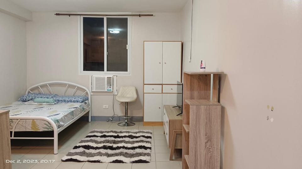 Tranquil Cool Studio Condo Mactan Cebu Bed and Breakfast in Lapu-Lapu City