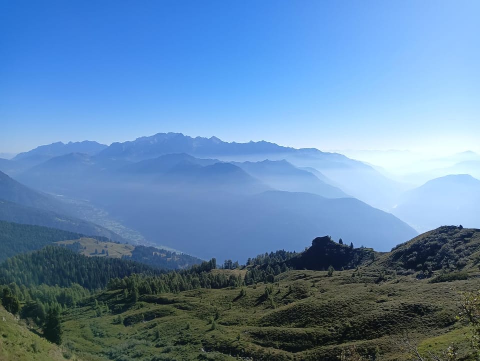 Nearby landmark, Natural landscape, Mountain view