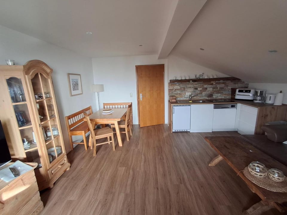 Kitchen or kitchenette, Living room, Photo of the whole room, Seating area, Dining area
