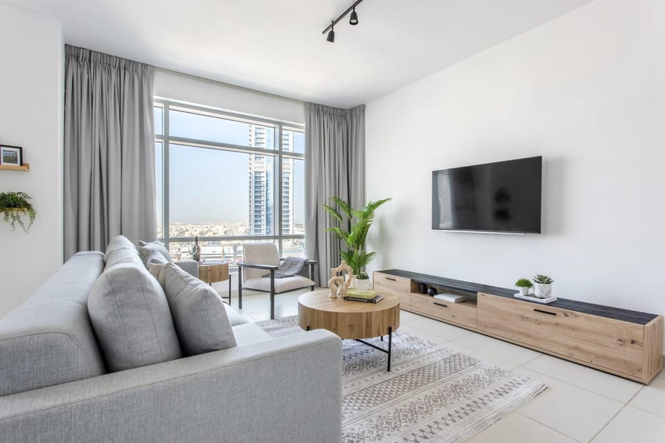 Frank Porter - The Lofts West Apartment in Dubai