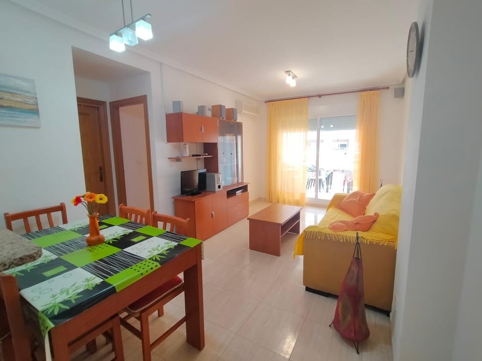 TV and multimedia, Living room, Dining area