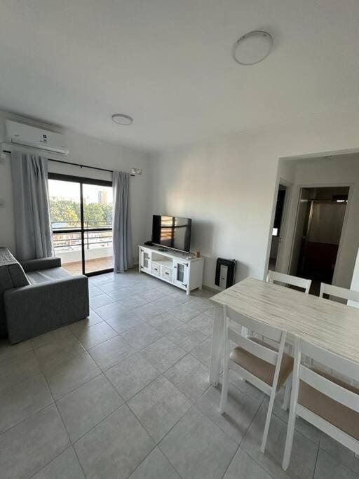 Depto céntrico con cochera Apartment in Santa Fe