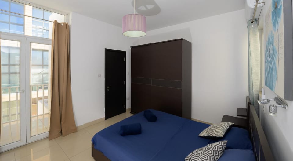Stylish Saint Julians 1 bedroom Penthouse with Terrace in the city centre with Seaview Apartment in Saint Julians