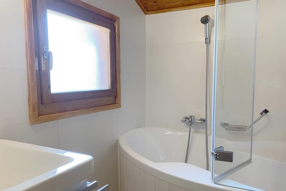 Epervier I Apartment in Riddes