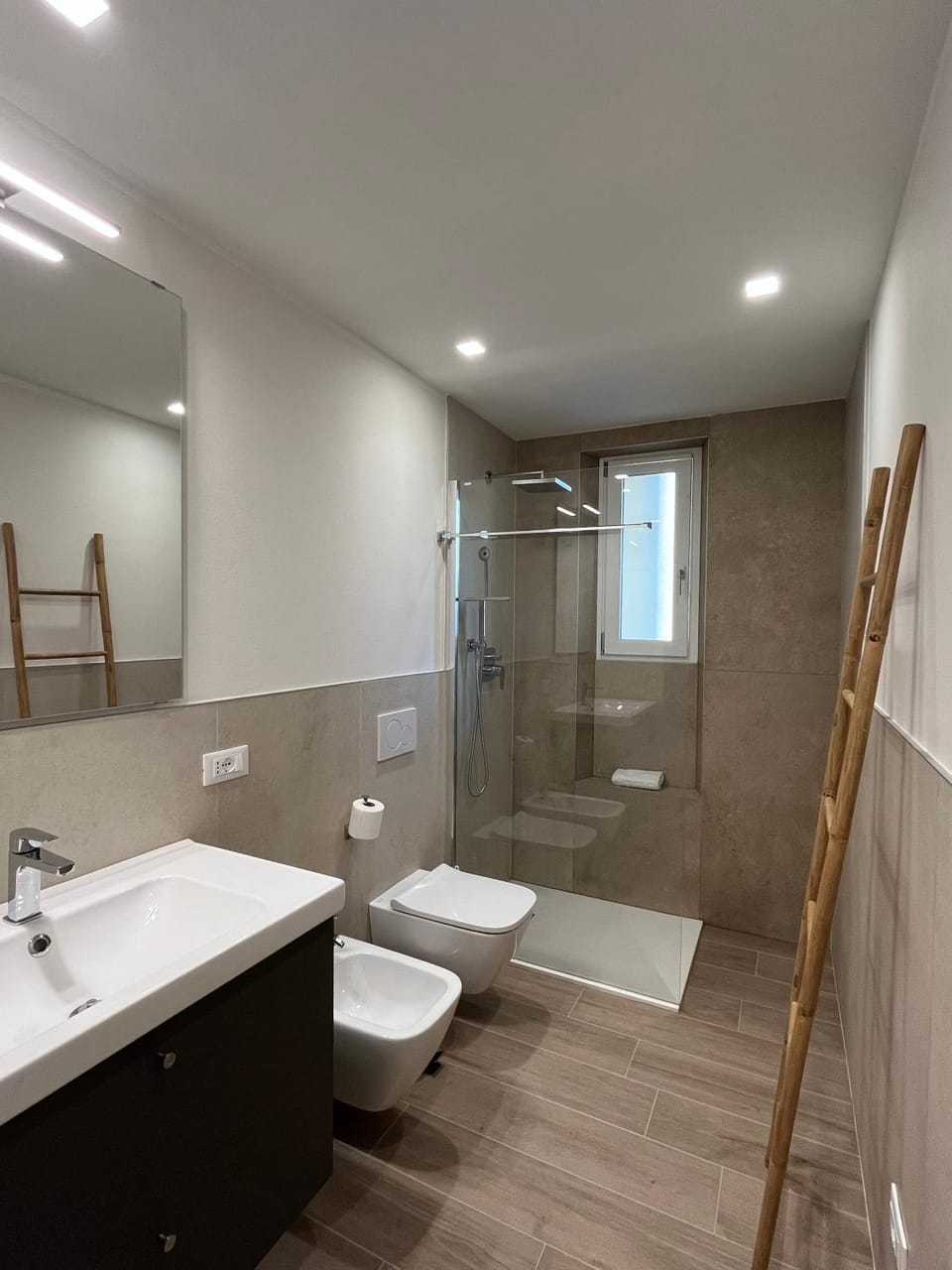 Shower, Toilet, Bathroom, bidet