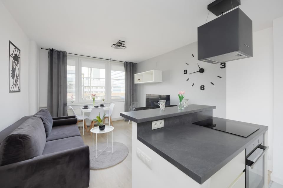 Kitchen or kitchenette, Living room, Seating area, Dining area, pet friendly, stove