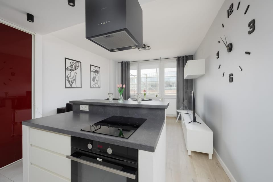 Kitchen or kitchenette, pet friendly, stove