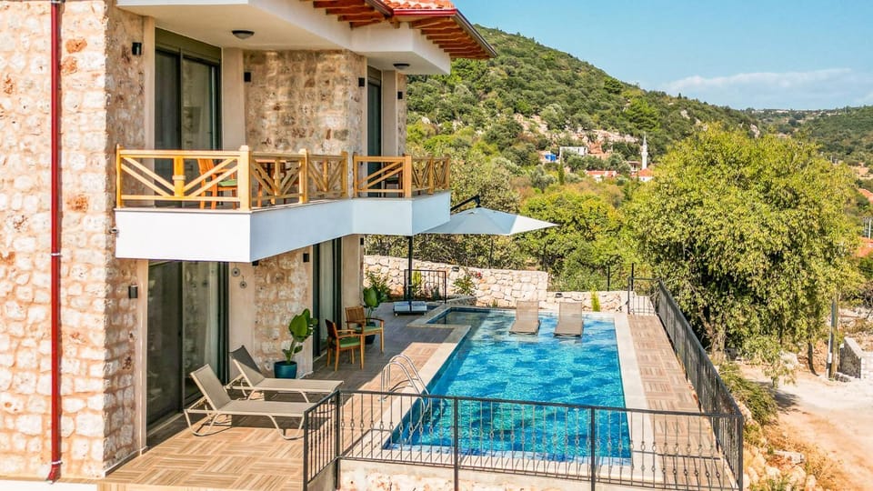 Mountain view, Pool view, Swimming pool, sunbed
