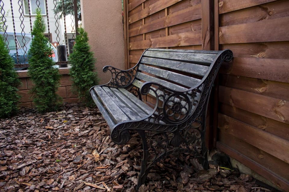 Property building, Garden, Balcony/Terrace, Communal kitchen, On site, Garden view, Street view