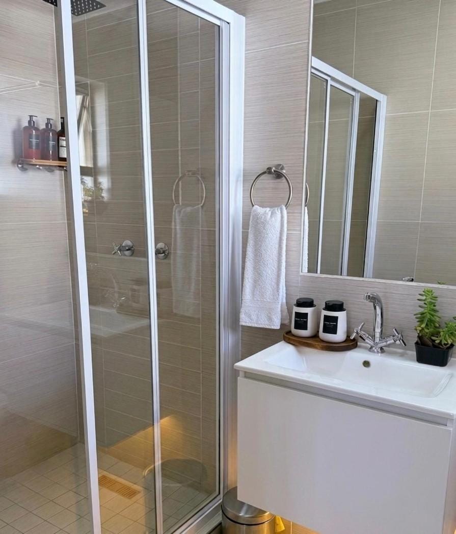 Shower, Bathroom, towels, towels