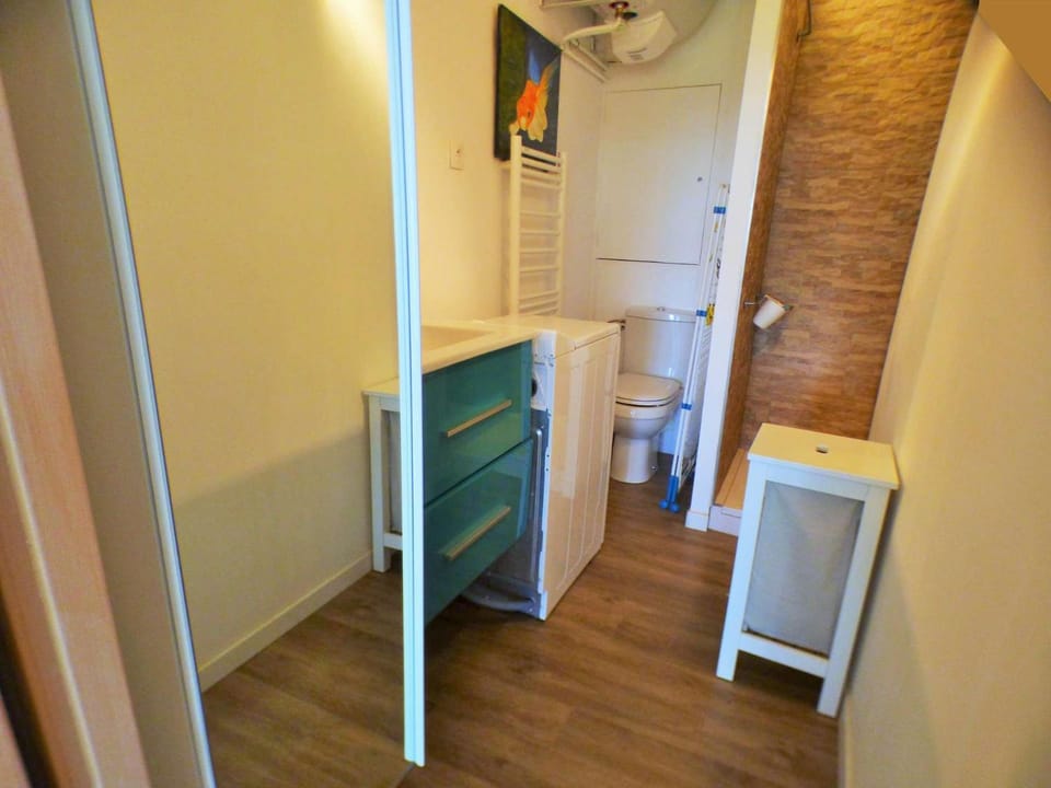 Vue mer, climatisation, Wifi, plage en face Apartment in La Seyne-sur-Mer