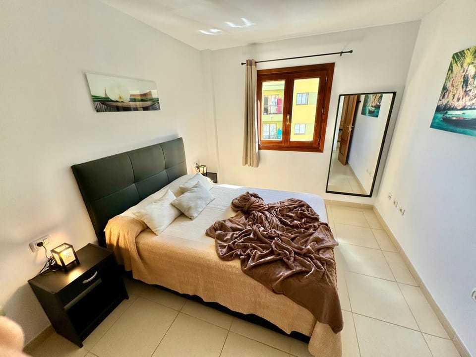 Mountain, Pool & Sea Apartment in Canary Islands