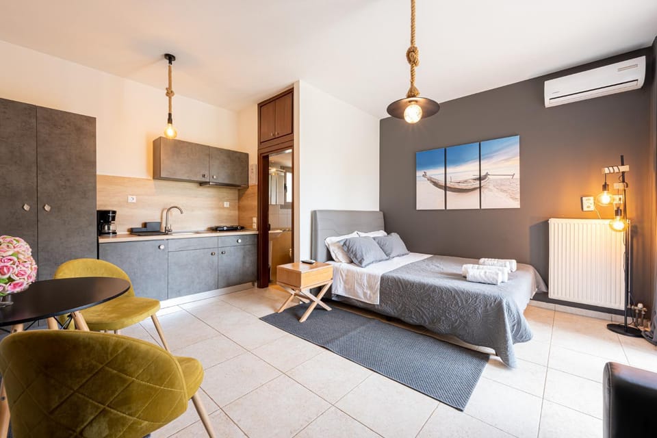 New Sun and Sea Apartment in a 4 acres garden Apartment in Halkidiki