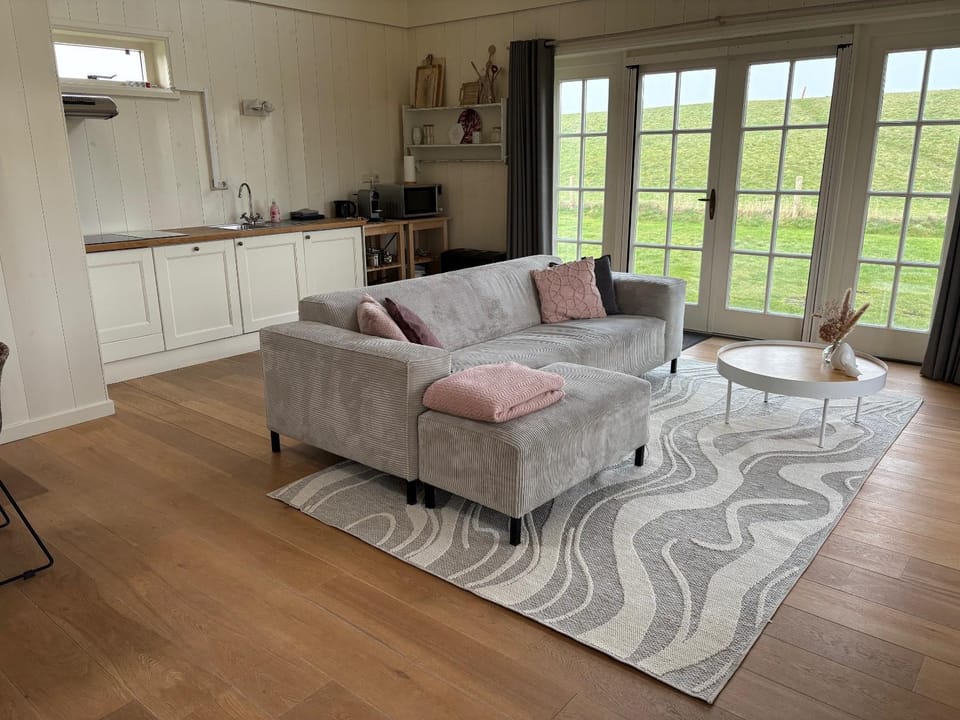 Living room, Seating area, kitchen