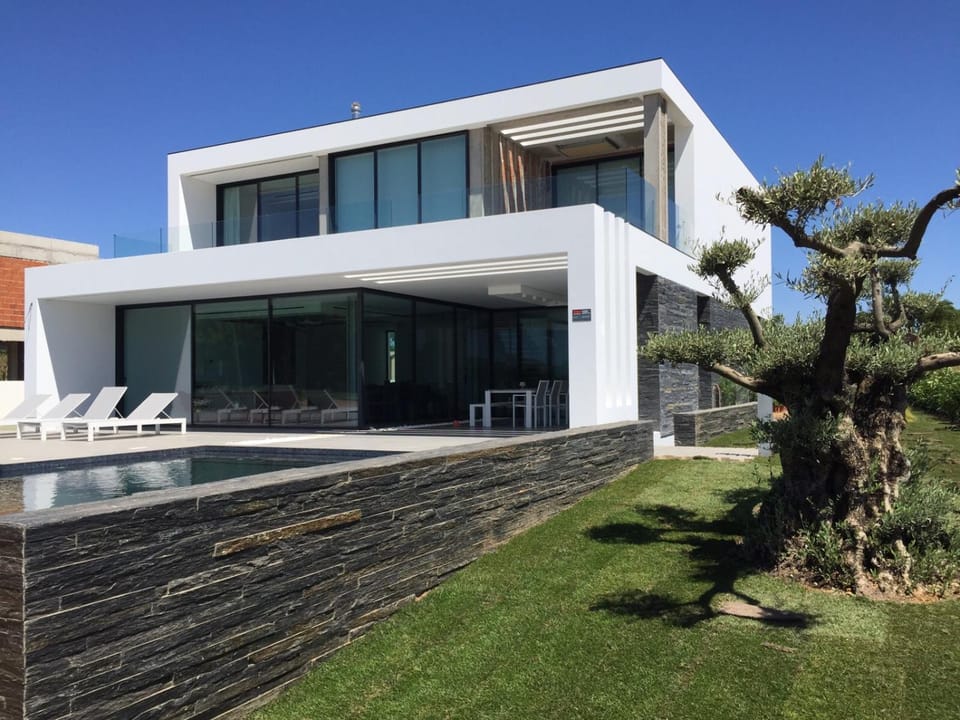 Villa Algarve Paradise Villa in Olhos de Água