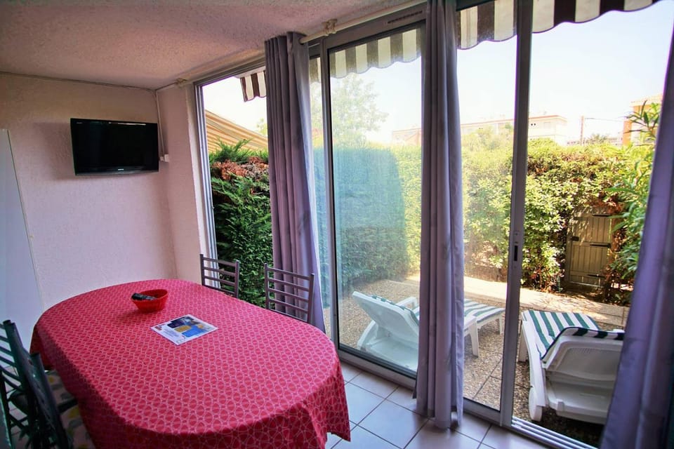 Appartement climatisé avec piscine et parking Apartment in La Seyne-sur-Mer