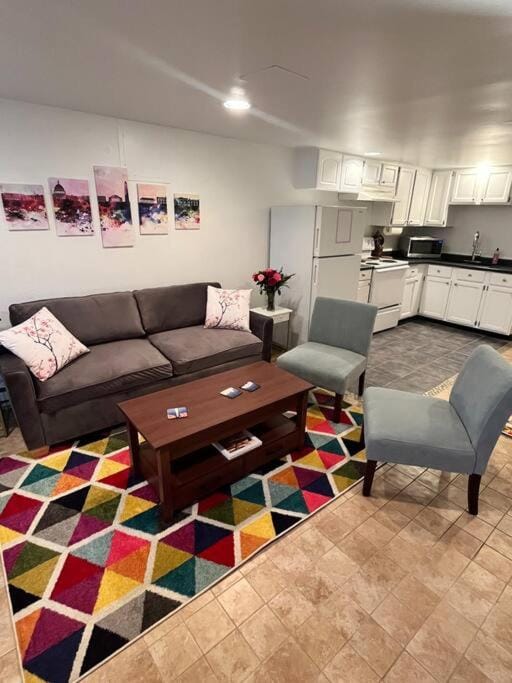 Stay in the heart of Logan Circle: Fully Walkable Apartment in District of Columbia