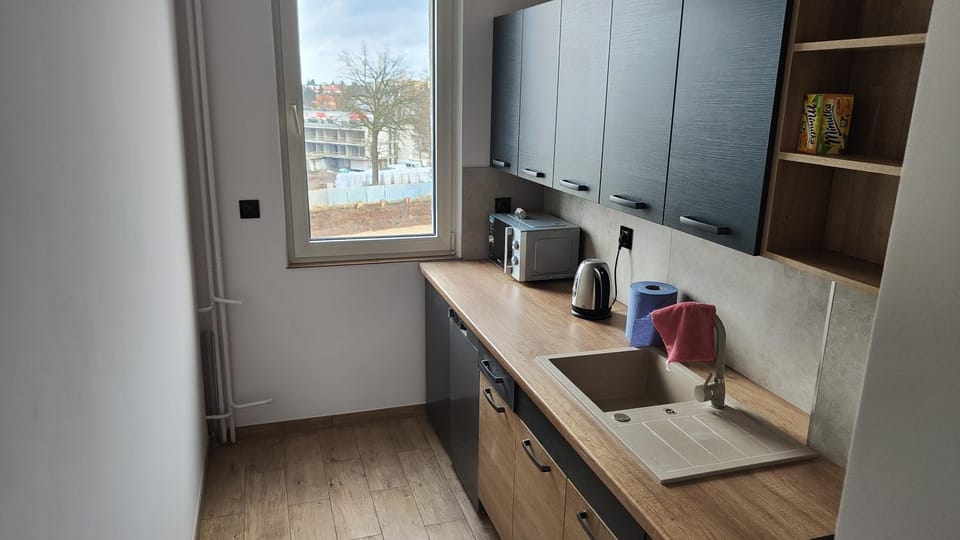 Coffee/tea facilities, dishwasher, minibar