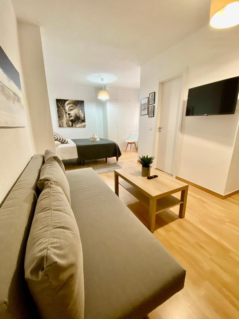 TV and multimedia, Living room, Seating area