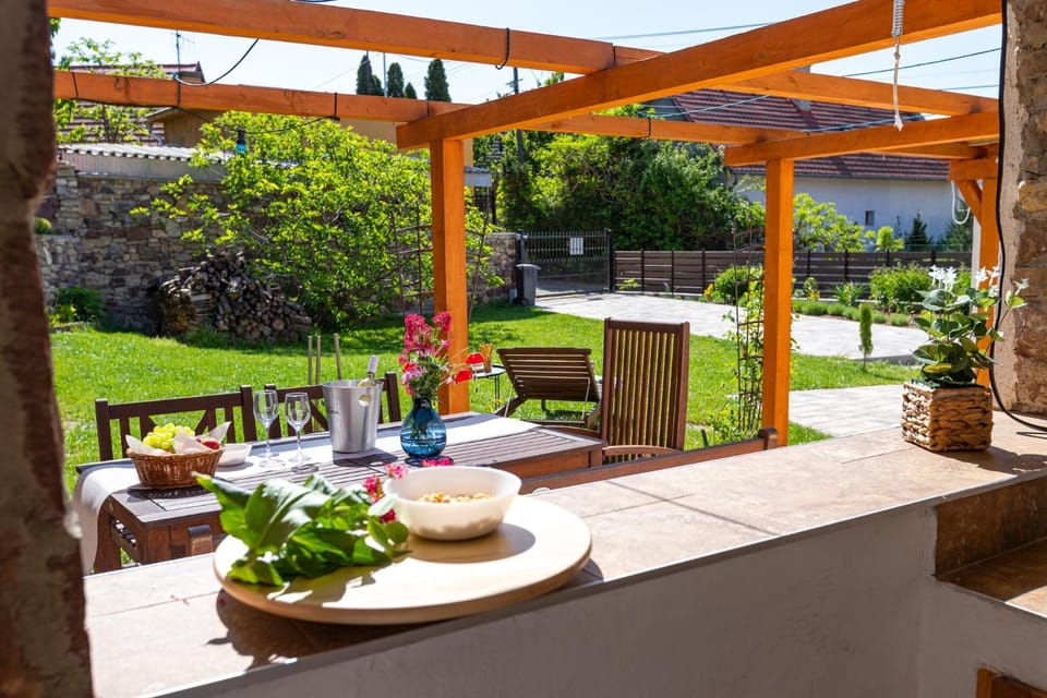 Patio, Garden view