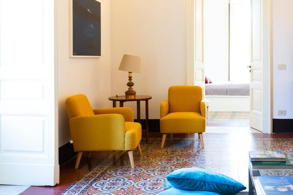 Living room, Seating area