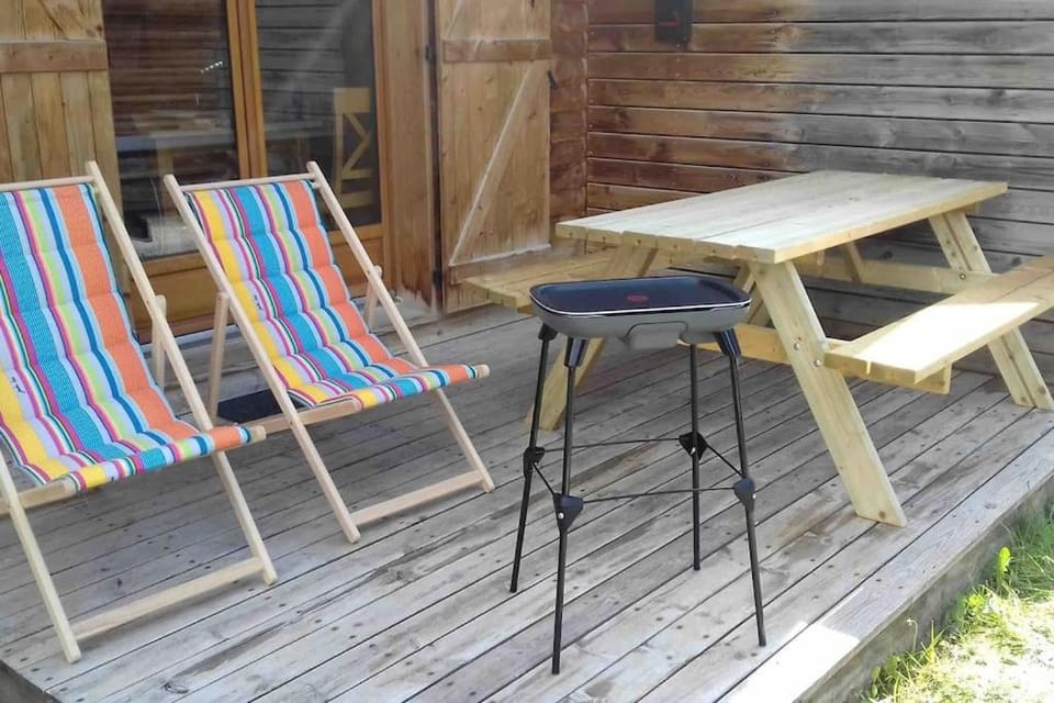 CHALET DES PAZ Chalet in Provence-Alpes-Côte d'Azur