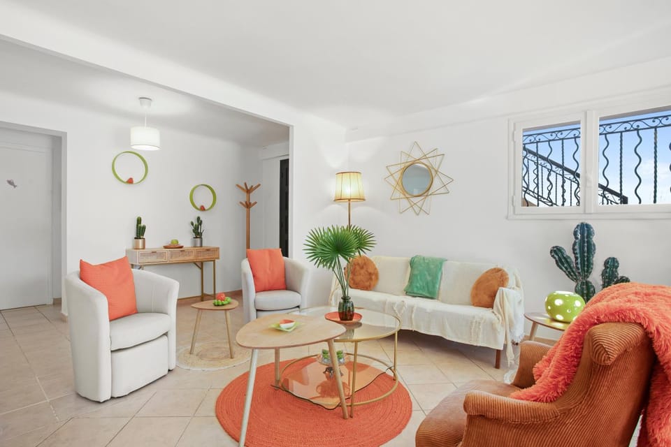 Property building, Living room