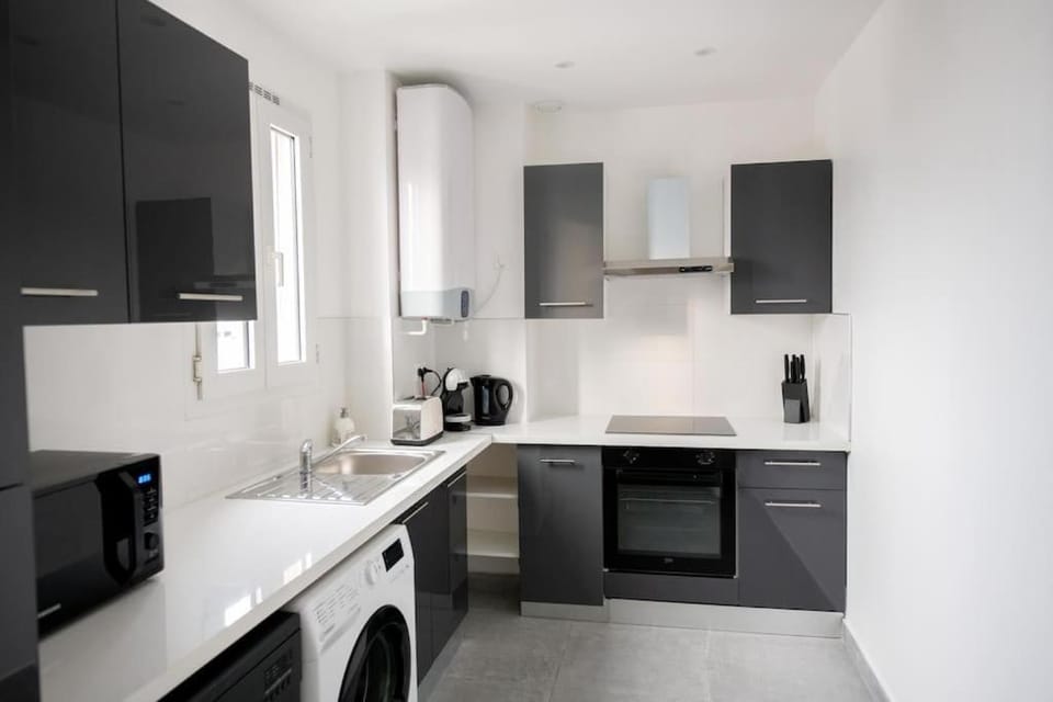 Av REPUBLIQUE Design and cozy Apartment in Aubervilliers