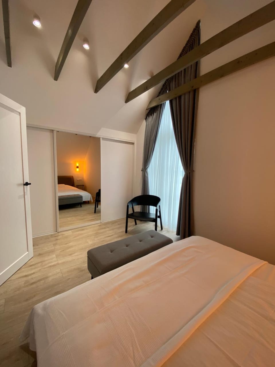 Bed, Photo of the whole room, Bedroom, hair dresser, wardrobe
